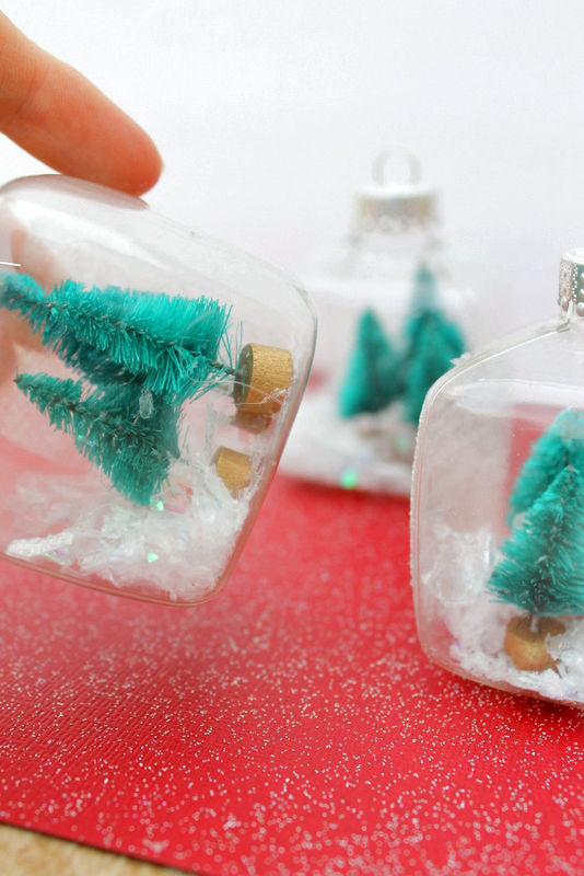 mini snow globe ornaments, crafts, seasonal holiday decor