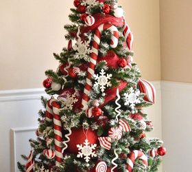 peppermint christmas tree reveal, christmas decorations, seasonal holiday decor