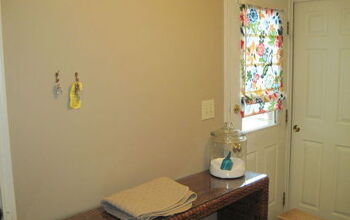 Our laundry room (partial) makeover. I'm getting pretty stoked about my cheery laundry room!