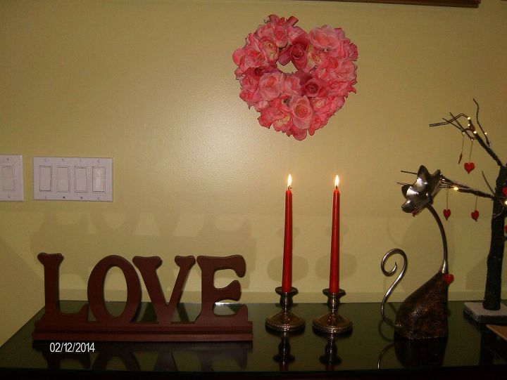 decorao dos namorados, mais duas velas e letras de Love Muito simples