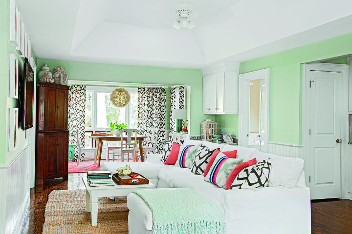 a colorful carefree cottage, bedroom ideas, dining room ideas, home decor