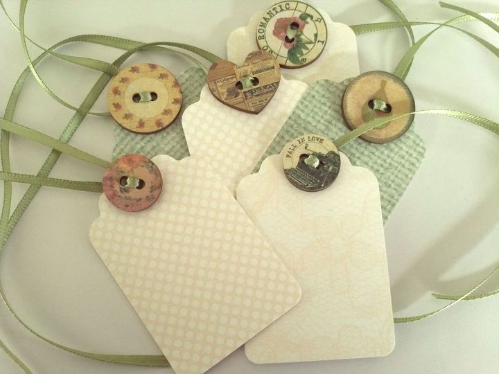 gift tags, crafts