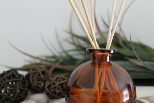 make your own reed diffuser refill liquid, crafts, home decor