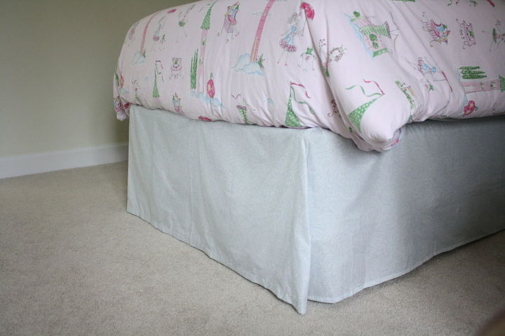 diy bed skirt no sewing or cutting required, bedroom ideas, crafts, home decor, painted furniture