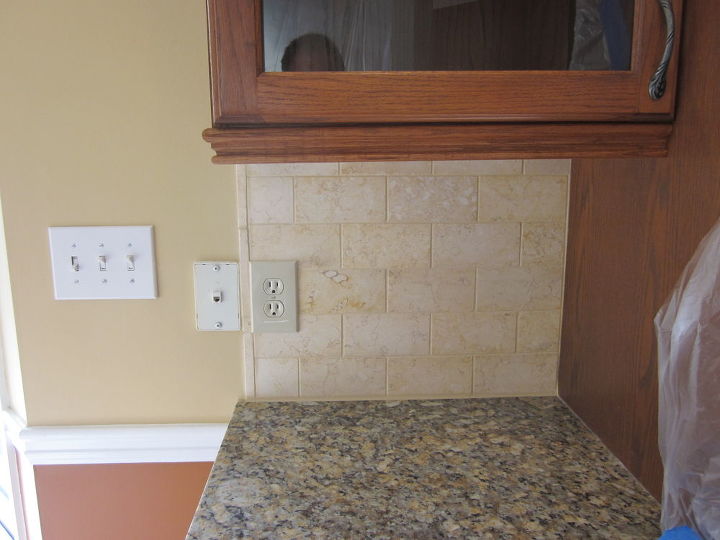 marietta kitchen b, home decor, home improvement, kitchen backsplash, kitchen design, Glass Wood Tile Granite Essential Kitchen Elements electricity doesn t hurt either