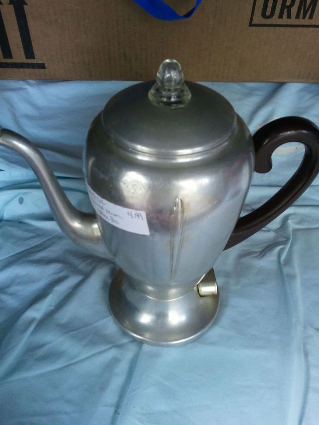 Vintage Coffee Pot Lamp Hometalk Vintage Coffee Pot Lamp Crafts Lighting Repurposing Upcycling