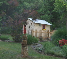 west virginia garden backyard, container gardening, flowers, gardening, outdoor living, The area behind the ponds