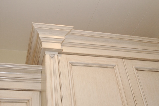 details they do matter when it comes to molding, doors, home decor, painted furniture, Add columns 1 2 deeper this transition makes a big statement in the crown light rail and baseboard moldings