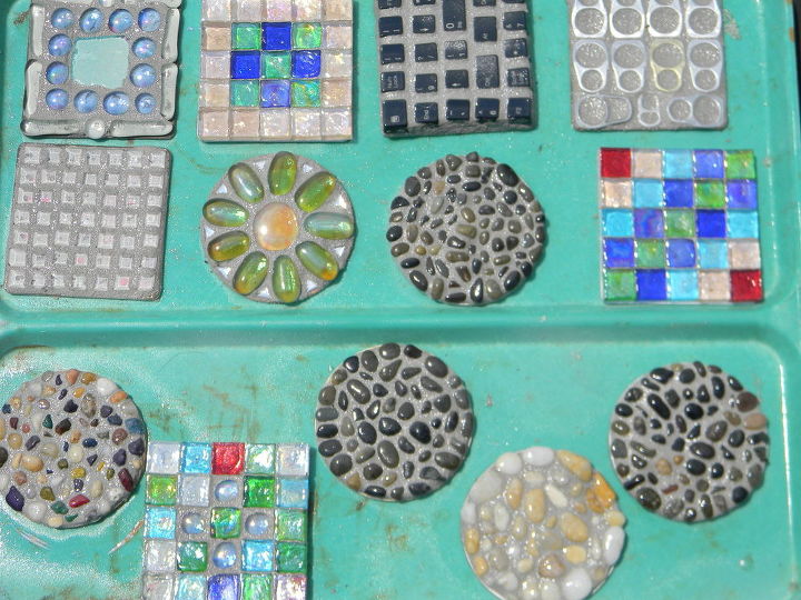 mosaicos de jardin con materiales reciclados