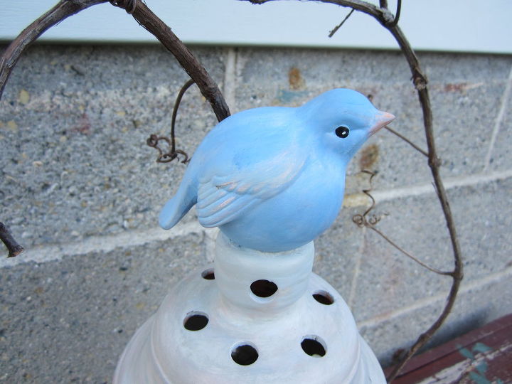 comecei um projeto de arte no jardim e acabei com uma pea central na sala de jantar, Eu pintei o passarinho de azul