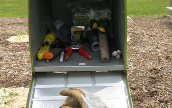 Garden mailbox toolshed