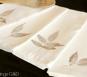 diy leaf stamped napkins, crafts, seasonal holiday decor