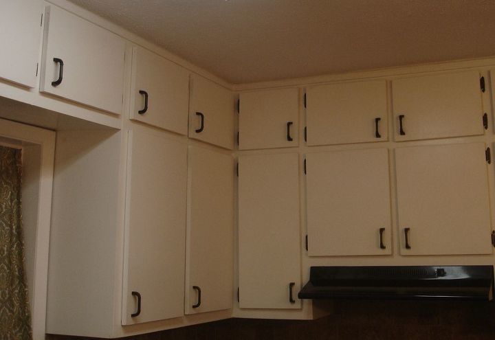 kitchen cabinets updated with moulding, kitchen cabinets, kitchen design, Before pictures of our cabinets