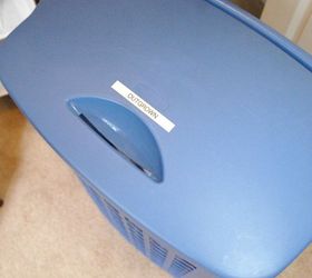 storing handbolsas in closet