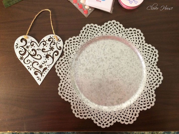 valentine wall hanging using a plate charger, crafts, seasonal holiday decor, valentines day ideas
