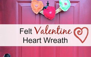 Felt Heart Valentine Wreath #ValentinesDay