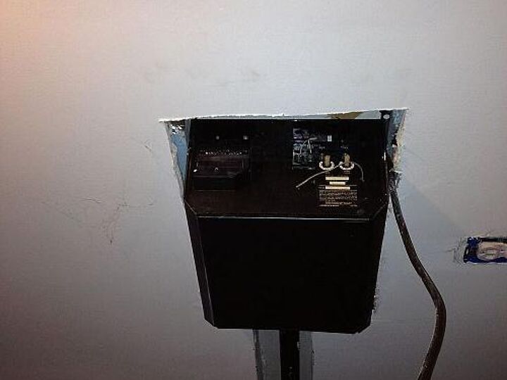 q drywall removal diy or contractor, home maintenance repairs, how to, wall decor, Garage Door unit that broke but can t be accessed due to dry wall from previous owner