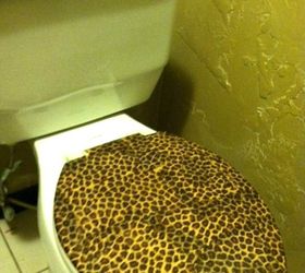 my animal print powder room, home decor, painting, Decoupage toilet seat lid I put 2 coats of poly over it so I could wipe it down Its holding up great