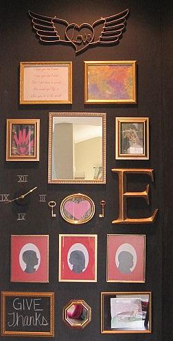 black chalkboard gallery wall, home decor, paint colors, wall decor