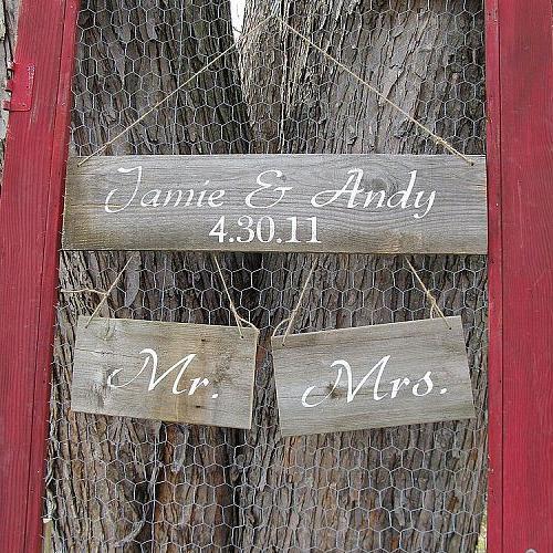how to transform a vintage screen door into a craft show display stand, crafts, repurposing upcycling, I removed the screen and added some curbed chicken wire in order to hold my rustic wedding signs at my shows