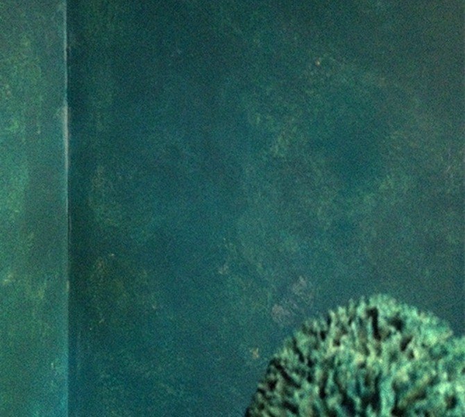 s 9 strangely stunning painting techniques for highly creative people, crafts, painting, Sponge layer to make your paint look aged