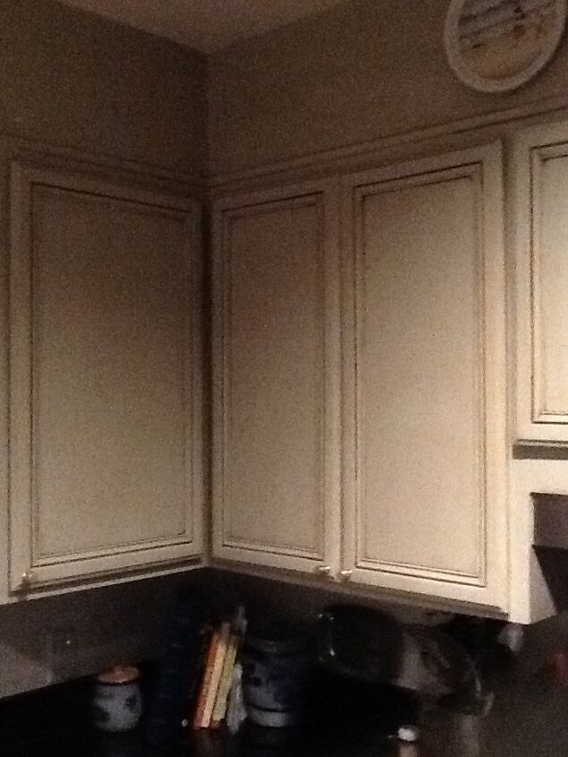 q reprinting kitchen cabinets, kitchen cabinets, kitchen design, painting, Paint goes up to false headers