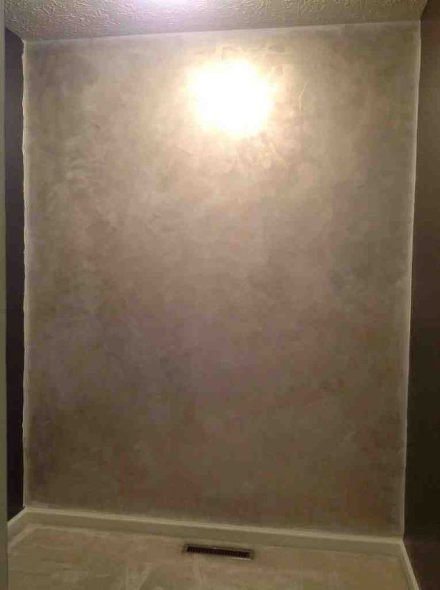 transformacin de un simple armario en un elegante vestidor, Para aplicar la pintura DecoArt Metallic se utiliz una t cnica de rayado cruzado