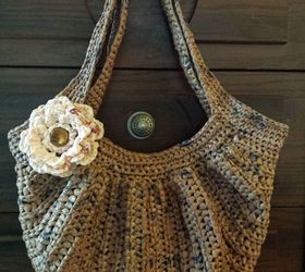 what can you do with plastic bags make a tote bag or purse, Plarn handbag w plarn flower vintage button