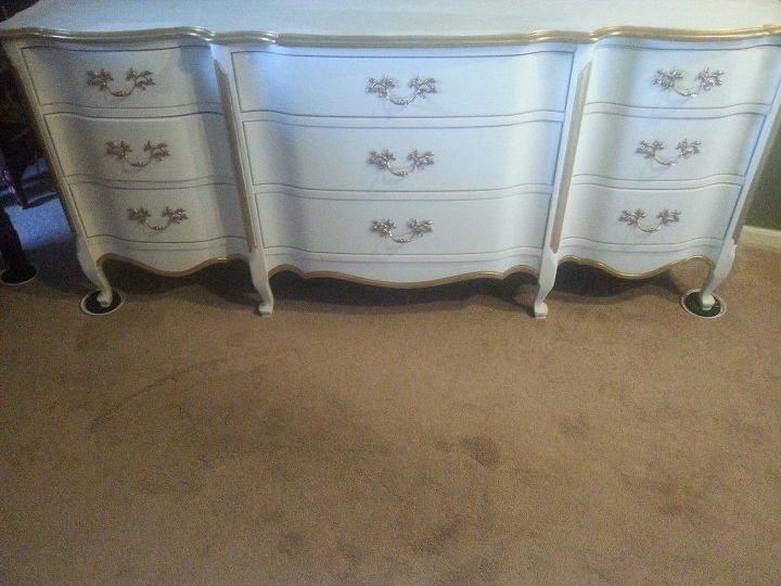 how much should i charge to chalk paint a cllent s piece of furniture, Dresser I painted