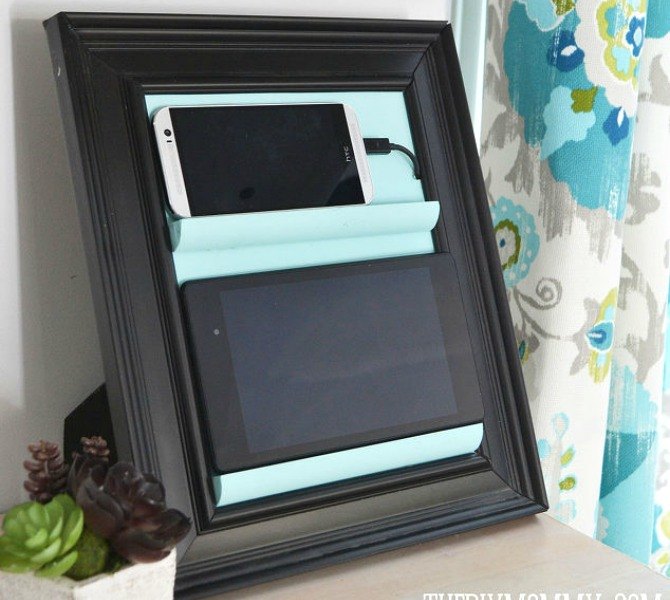 s 23 awesome things you didn t know you could do with old picture frames, crafts, repurposing upcycling, Make a countertop charging station