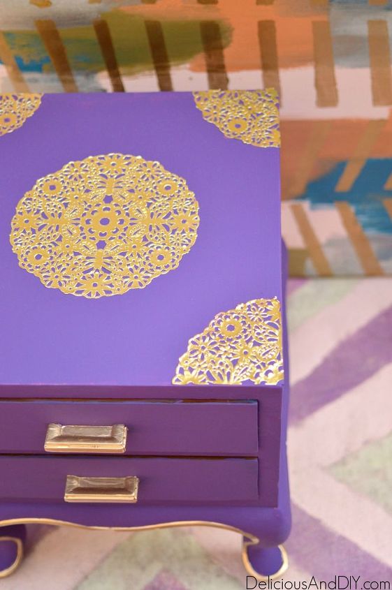 doily table makeover, painted furniture