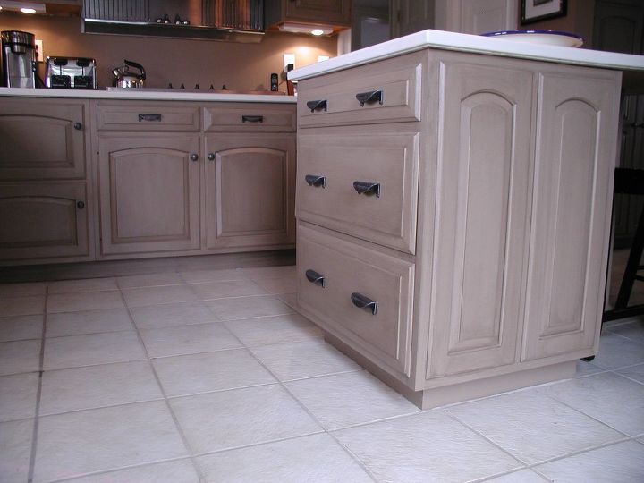 antointette s kitchen cabinet transformation with glazing, kitchen cabinets, kitchen design, kitchen island, painting