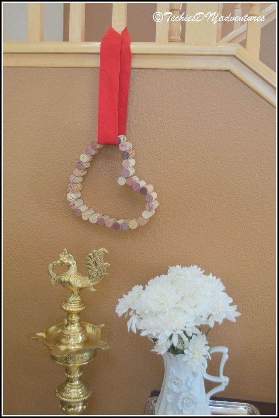 valentine day wreath using wine corks, crafts, seasonal holiday decor, valentines day ideas, wreaths