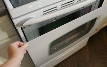 How to Clean Between the Glass Door on a Maytag Oven
