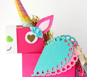 unicorn valentine card holder, crafts, seasonal holiday decor, valentines day ideas