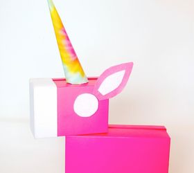 unicorn valentine card holder, crafts, seasonal holiday decor, valentines day ideas