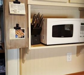 diy recipe holder with hinges, diy, kitchen cabinets, kitchen design