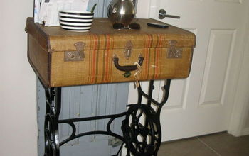  Antiga máquina de costura de linha esterlina convertida em mesa de sala de estar