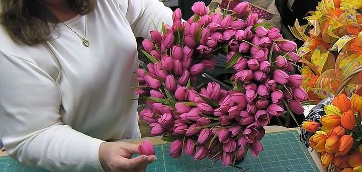 como hacer una corona de tulipanes