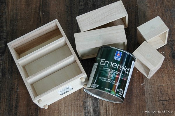 caixa de armazenamento de madeira com 4 gavetas