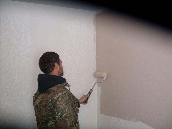 painting the walls after the texturing has dried, diy, how to, painting, wall decor