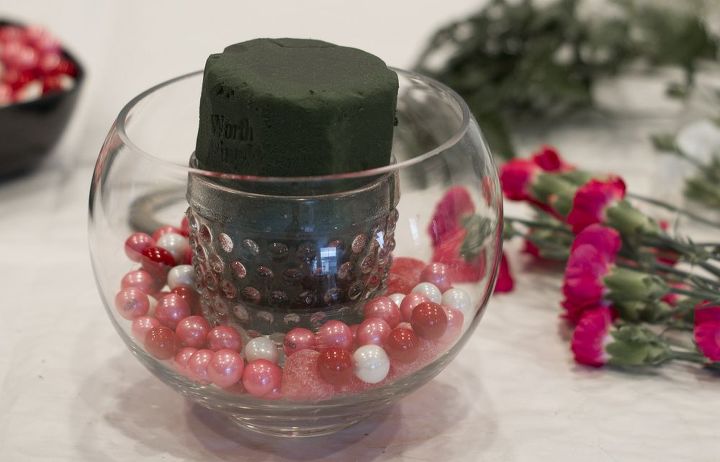 diy bubblegum bowl valentine centerpiece