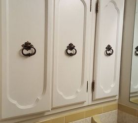 Ugly 70's gold bathroom needs help