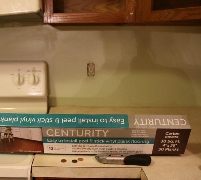 s the 12 brilliant hacks every mom should know, home decor, repurposing upcycling, Cover your grungy backsplash in an instant