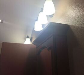 q bathroom lighting problem, bathroom ideas, lighting