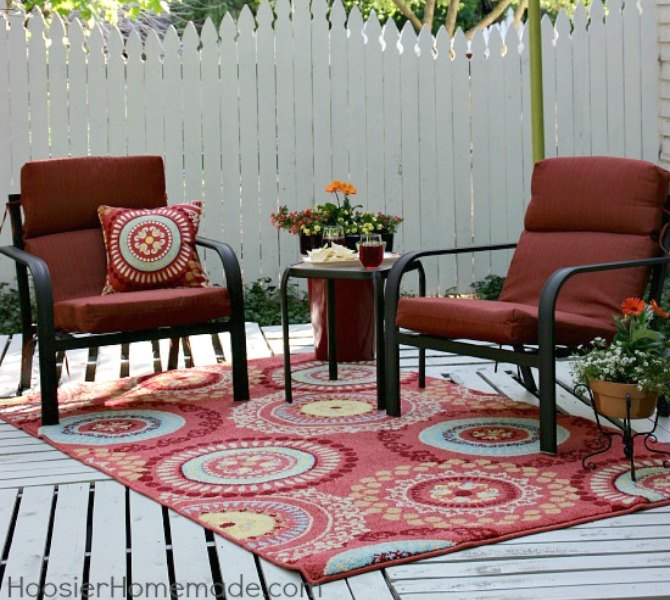 18 incredibly easy ways to use the entire pallet, Lay out a few for a raised wooden deck