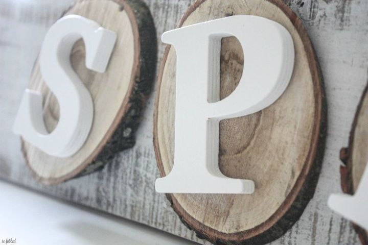 diy wood slice spring pallet sign, crafts, pallet, seasonal holiday decor, woodworking projects