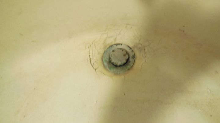 ideas on how to fix cracks in bathroom sink