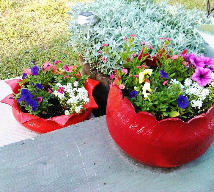 s 13 planter ideas that blow all other planters out of the water, container gardening, gardening, repurposing upcycling, Cut up tires for colorful porch planters
