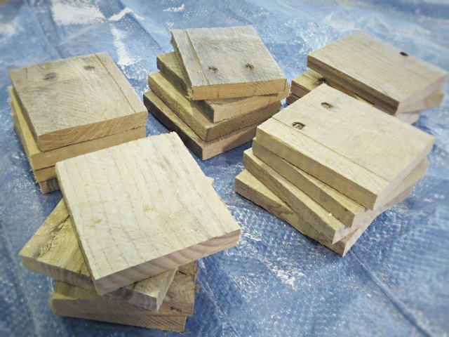 portaplatos de madera de palet para montar en la pared